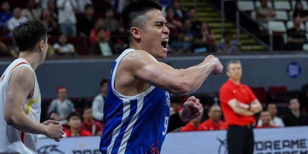 FB体育-中国男篮赢球却仿佛回到了老路！杨毅：不理解身高竟比中国台北低