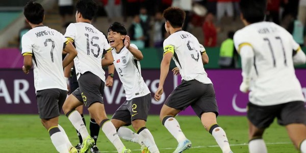 FB体育app下载-中日亚洲杯决赛前瞻：日核心球员缺席送利好，谁先进球将成关键