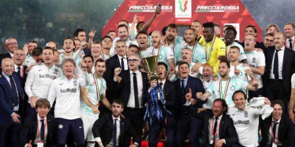 FB体育官网-【夜读】张康阳：国米又回到了巅峰