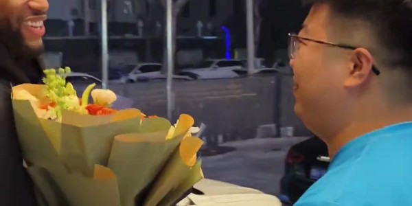 FB体育官网-威姆斯抵达焦作 与球队汇合！