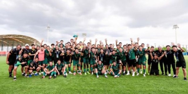 FB体育-大英名宿王牌节目中吐槽 中甲联赛爆成国际网红