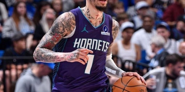 FB体育app下载-杜兰特背靠背31+3+5抢断难救主，申京11中3阿门8分，火箭不敌黄蜂