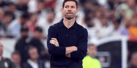 阿隆索身边人：更衣室有不听话的小团体，包括维尼+贝林+82